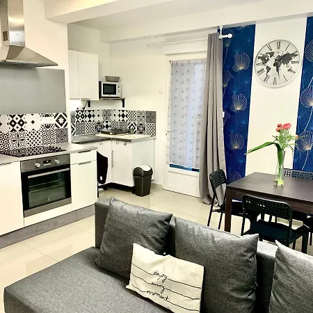 Boarding Republic Apartman Nizza